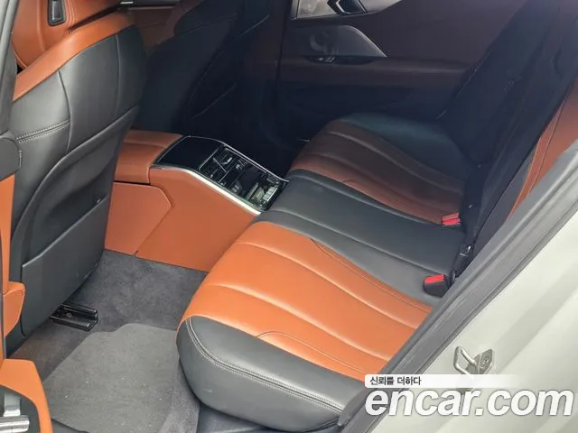 BMW 8-Series — Фото автомобиля 9