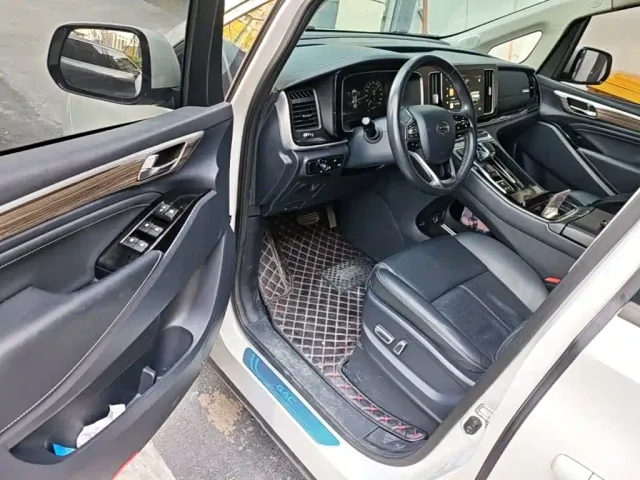 GAC Trumpchi M8 — Фото автомобиля 15