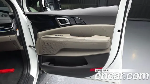 Kia Canival Новый Carnival 4 поколение HEV 9 мест Signature — Фото автомобиля 24