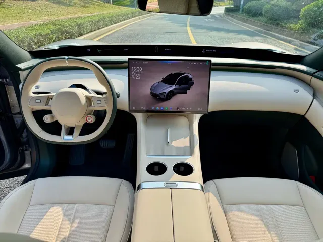 Xiaomi Auto Xiaomi YU7 2025 Extended Range RWD Edition — Фото автомобиля 5