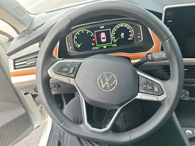 Volkswagen Bora — Фото автомобиля 10