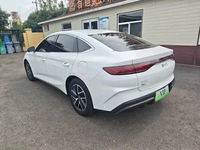 BYD Qin L — Фото автомобиля 7