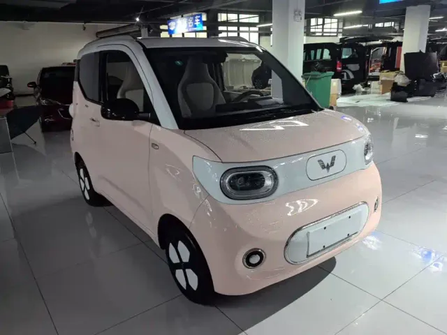 Wuling Hongguang Mini EV — Фото автомобиля 3