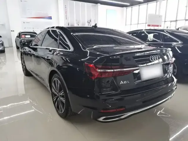 Audi A6L — Фото автомобиля 22