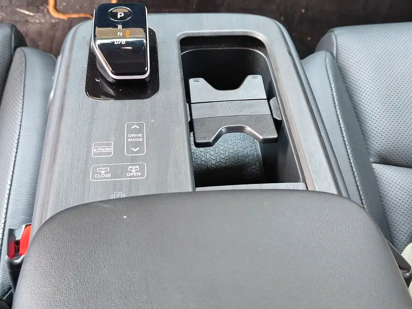 Nissan Nissan ARIYA 2022 2WD Long Range Top Edition — Фото автомобиля 9