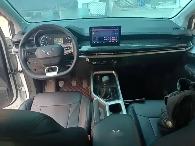 Wuling Jiachen — Фото автомобиля 9