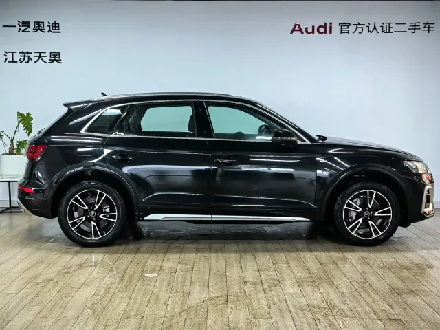 Audi Q5L — Фото автомобиля 3