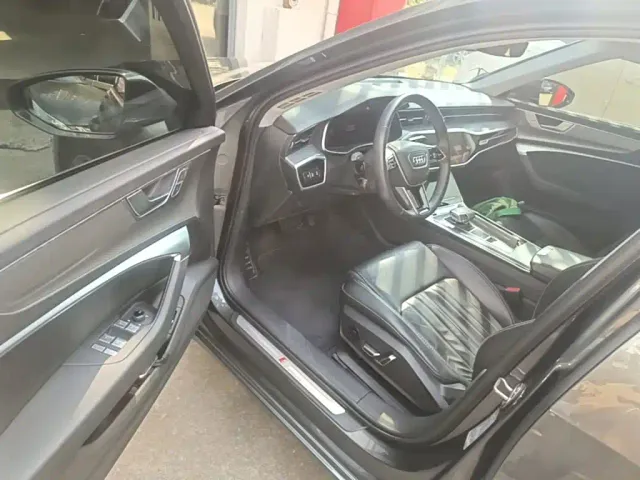 Audi A6L — Фото автомобиля 15