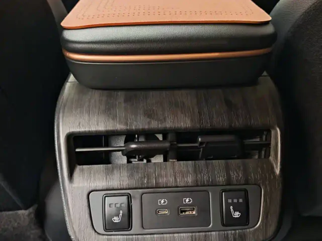 Nissan Ariya — Фото автомобиля 13