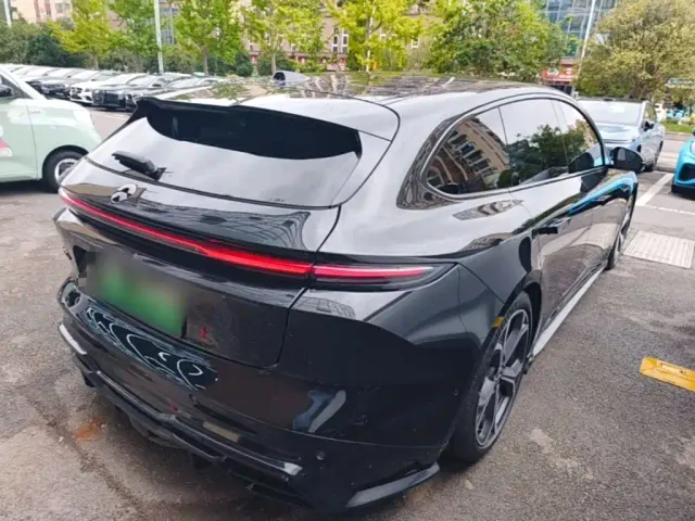 Nio ET5 Touring — Фото автомобиля 6