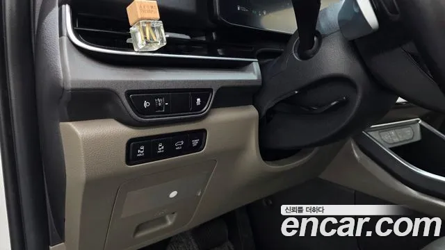 Kia Carnival Generation 4 — Фото автомобиля 27
