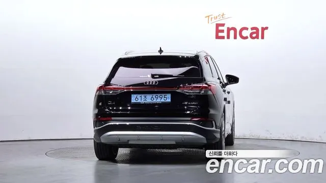 Audi Q4 e-tron F4 — Фото автомобиля 4