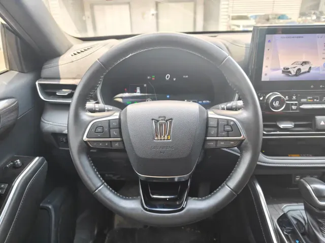 Toyota Crown Kluger — Фото автомобиля 12