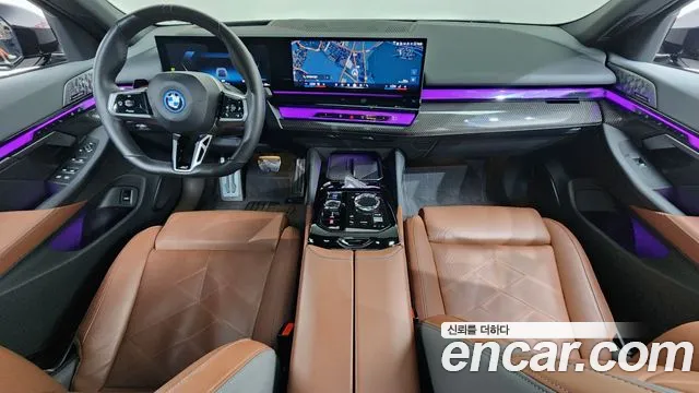 BMW i5 G60 — Фото автомобиля 10