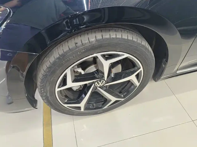 Volkswagen Passat — Фото автомобиля 22