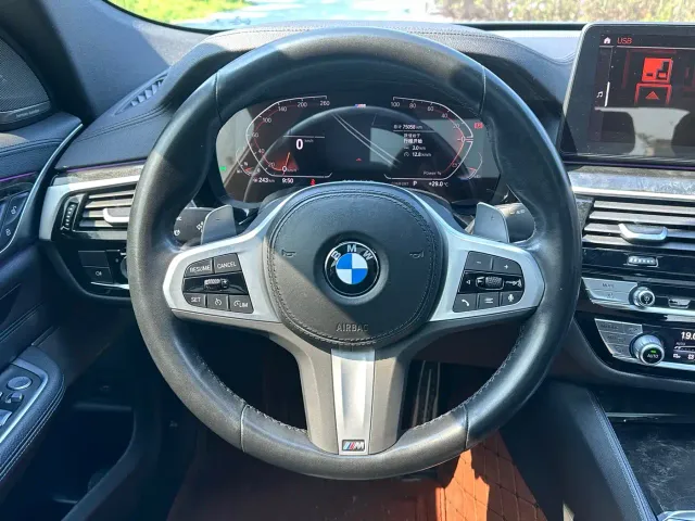 BMW 6 Series Gran Turismo — Фото автомобиля 8