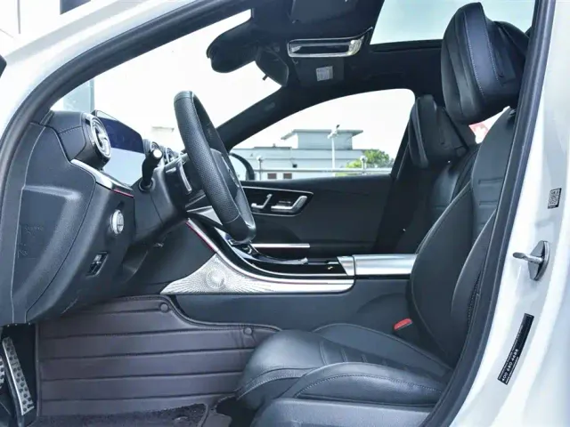 Mercedes-Benz C-Class — Фото автомобиля 9