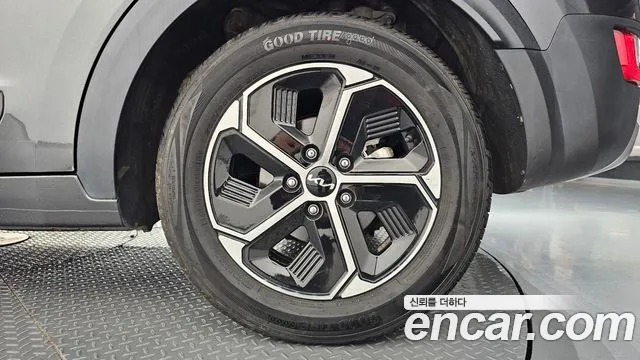 Kia Niro The All New Niro — Фото автомобиля 6