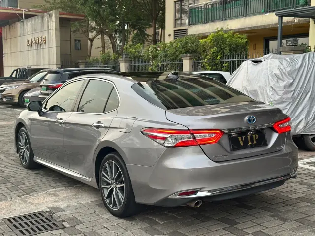 Toyota Camry — Фото автомобиля 7