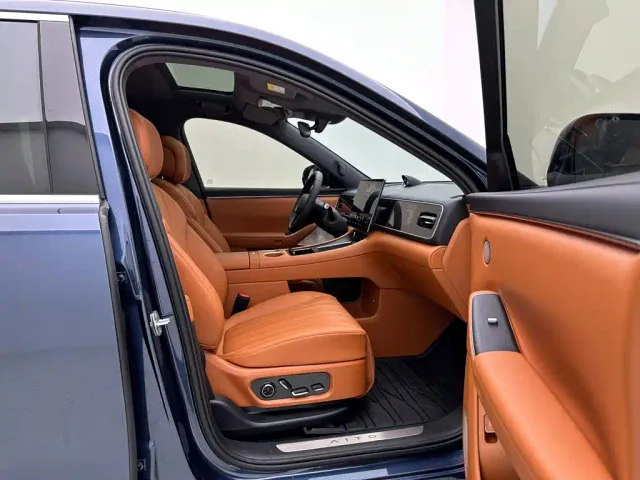Aito M7 — Фото автомобиля 18