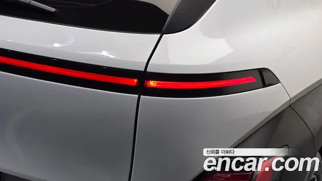 Hyundai Kona SX2 — Фото автомобиля 8