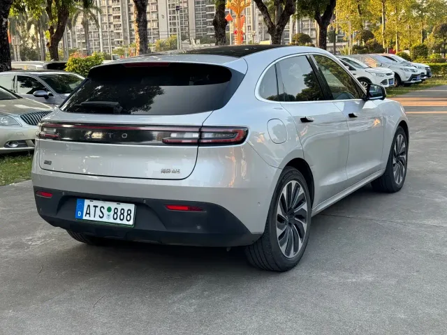 Aito M5 — Фото автомобиля 9