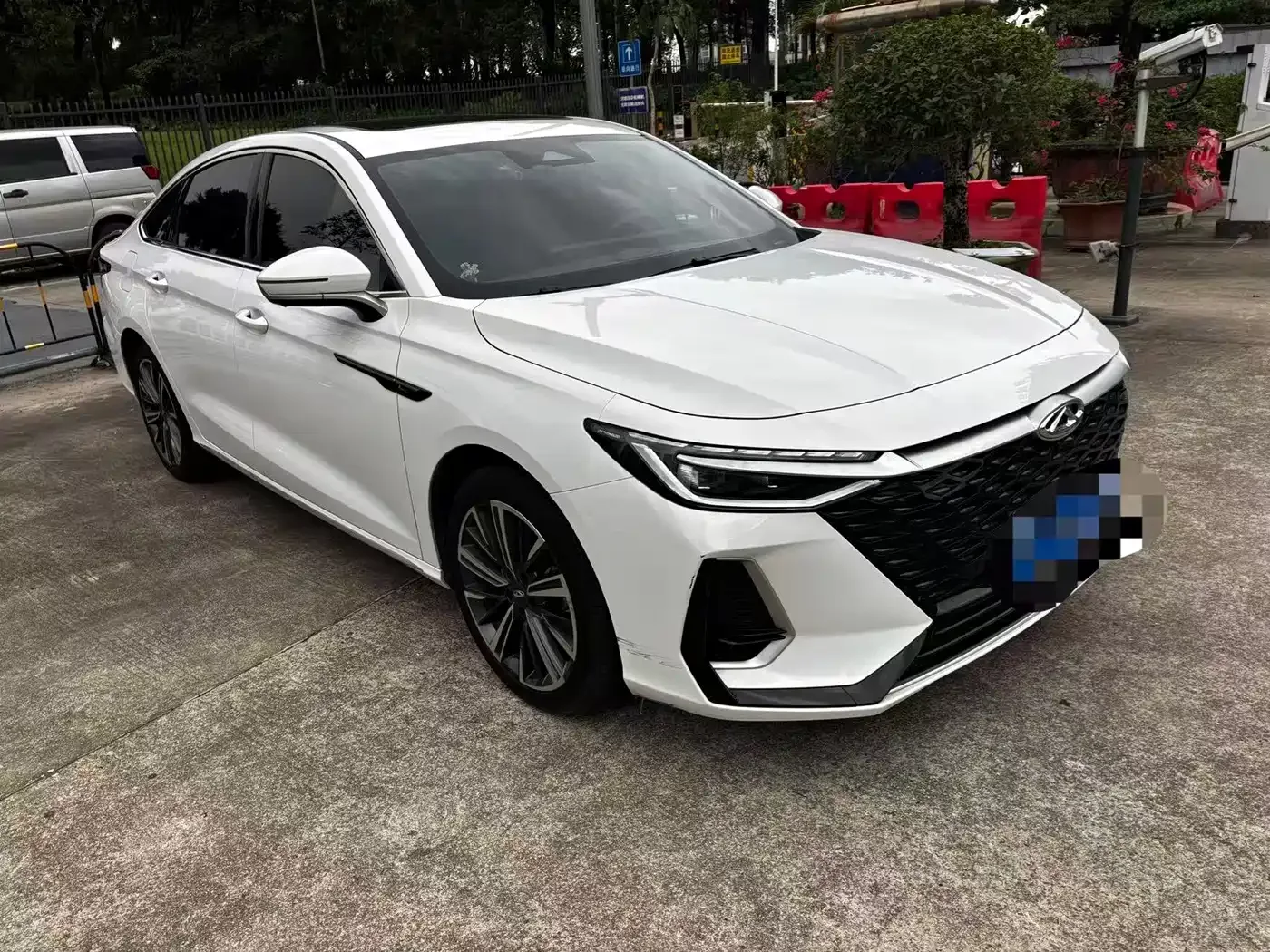 Chery Arrizo 8 2022 1.6T DCT Premium — Фото автомобиля 3