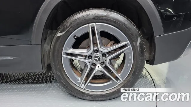Mercedes-Benz GLB-Class — Фото автомобиля 21
