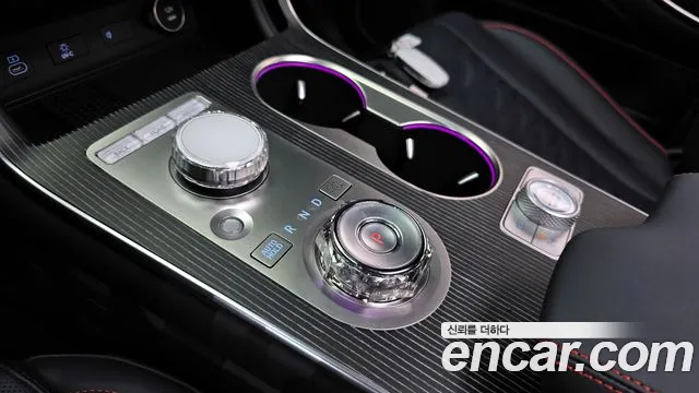 Genesis GV80 — Фото автомобиля 9