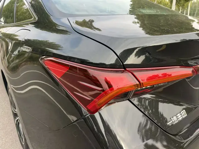Toyota Avalon — Фото автомобиля 11