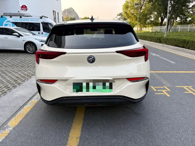 Buick Velite 6 — Фото автомобиля 5