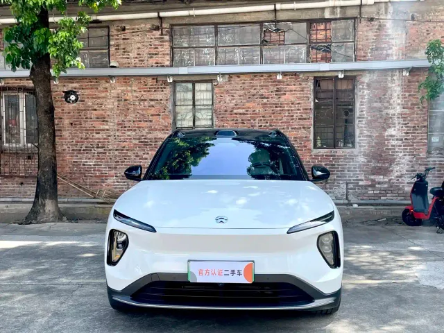 Nio ES6 — Фото автомобиля 2