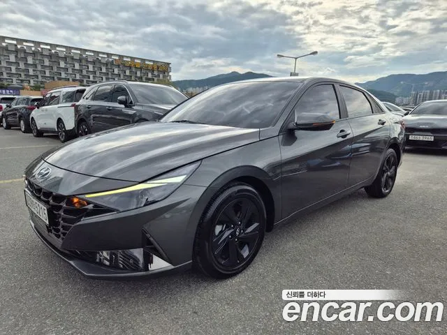 Hyundai AVANTE Avante (CN7) — Фото автомобиля 3