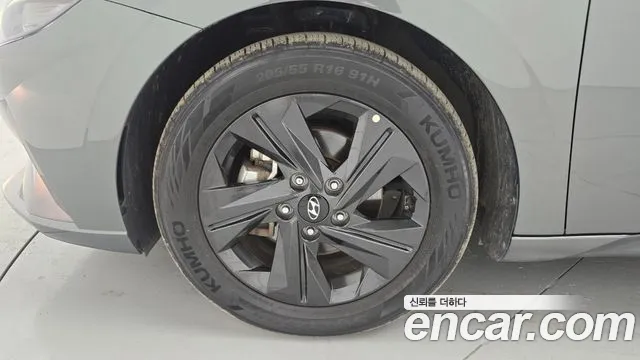 Hyundai AVANTE Avante (CN7) — Фото автомобиля 5