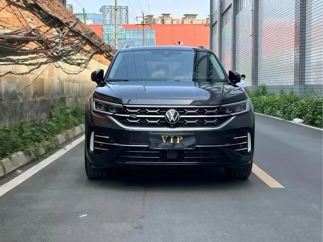 Фотография автомобиля — Volkswagen Tayron