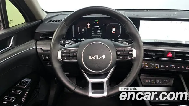Kia K5 Generation 3 — Фото автомобиля 12