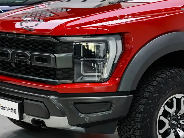 Ford F-150 Raptor — Фото автомобиля 8