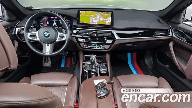 BMW 5-Series — Фото автомобиля 7