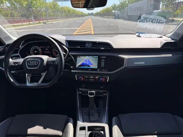 Audi Q3 — Фото автомобиля 11