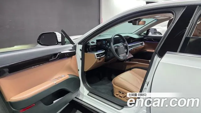 Hyundai Grandeur Grandeur (GN7) 2.5 Бензин 2WD — Фото автомобиля 10