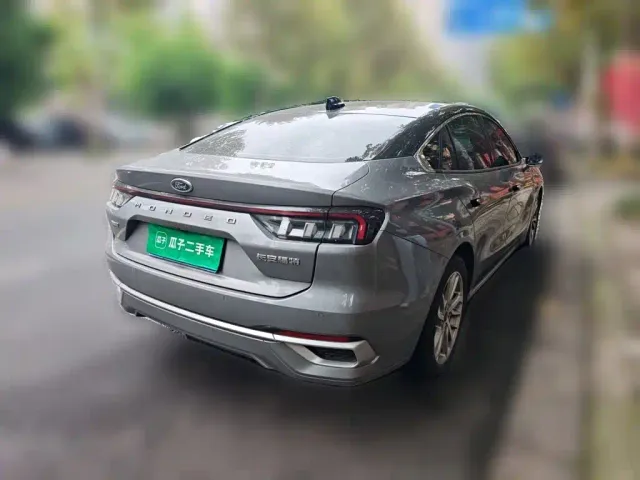 Ford Mondeo — Фото автомобиля 6