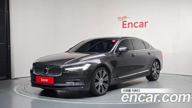 Фотография автомобиля — Volvo S90
