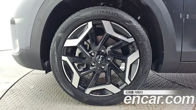 Kia Seltos — Фото автомобиля 5