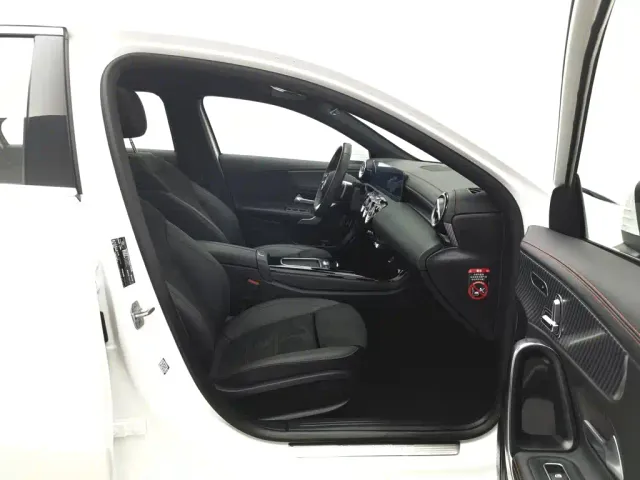 Mercedes-Benz Mercedes-Benz A-Class 2025 A 200 L Fashion Edition — Фото автомобиля 23