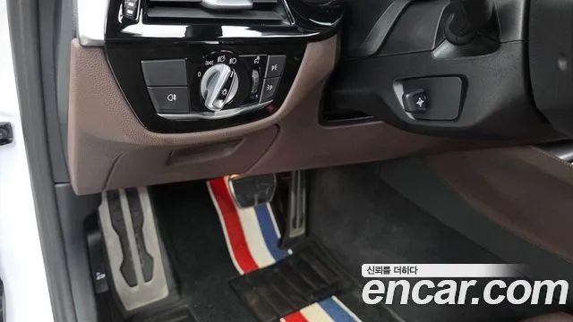 BMW 5-Series 5 серия (G30) 523d xDrive M Sport — Фото автомобиля 17