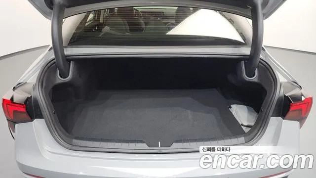 Kia K5 Новый K5 3 поколение 2.0 LPi(Для проката) — Фото автомобиля 17