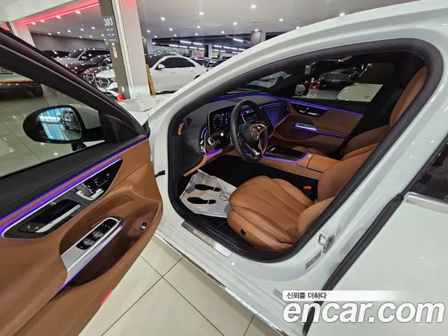 Mercedes-Benz E-Class W214 — Фото автомобиля 11
