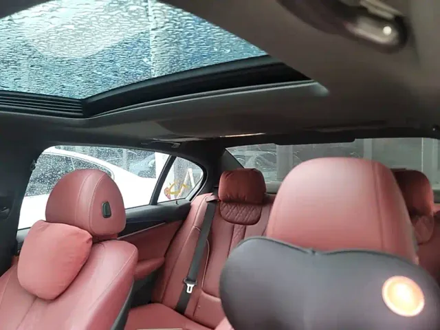 BMW 5 Series — Фото автомобиля 17