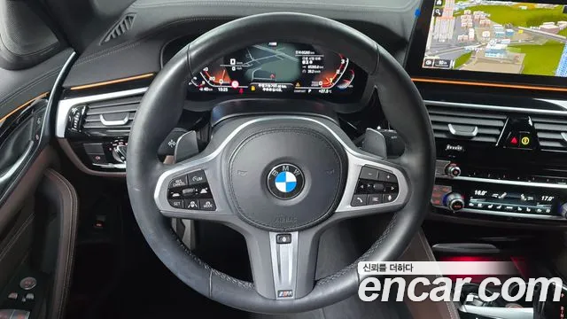 BMW 5-Series — Фото автомобиля 10