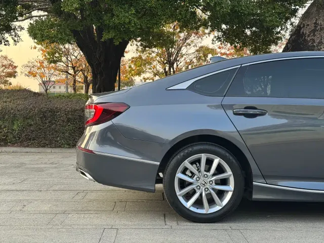 Honda Accord — Фото автомобиля 14